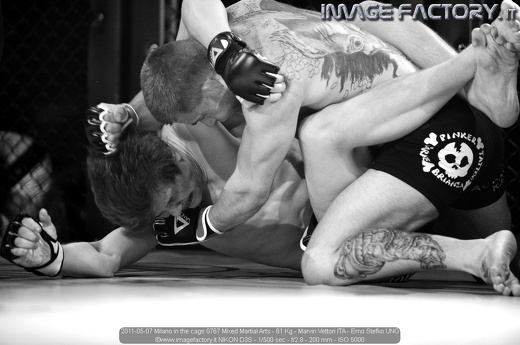 2011-05-07 Milano in the cage 0767 Mixed Martial Arts - 81 Kg - Marvin Vettori ITA - Erno Stefko UNG
